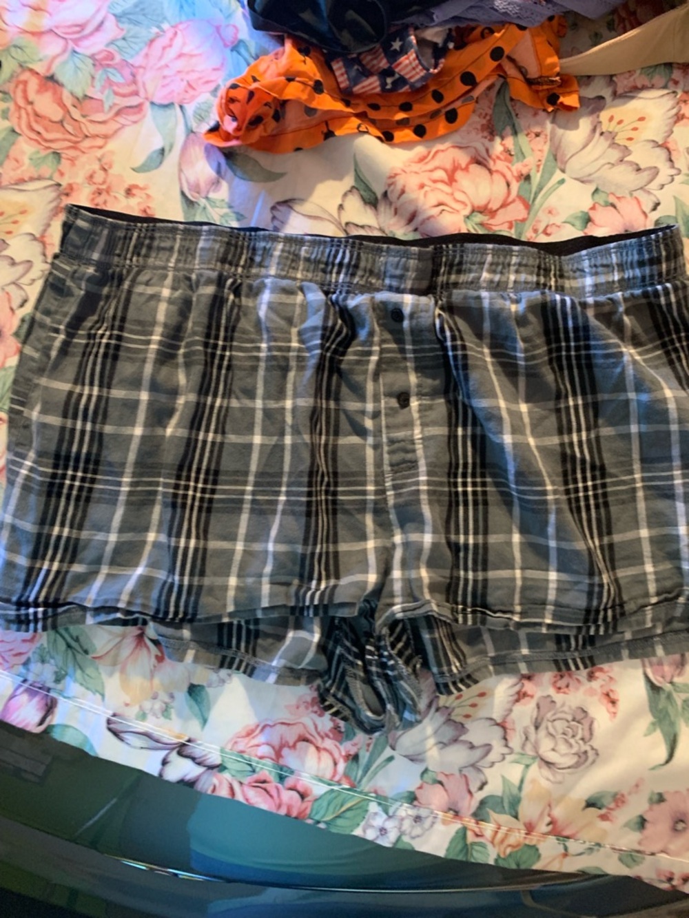Victoria Secret Pink Women’s Plaid Cotton Lounge Shorts - Gray Size XXL